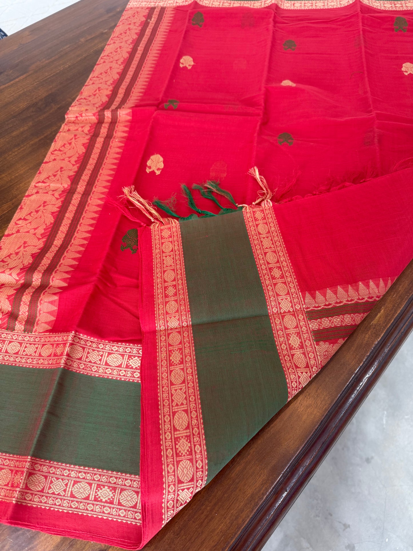 Kai thari saree