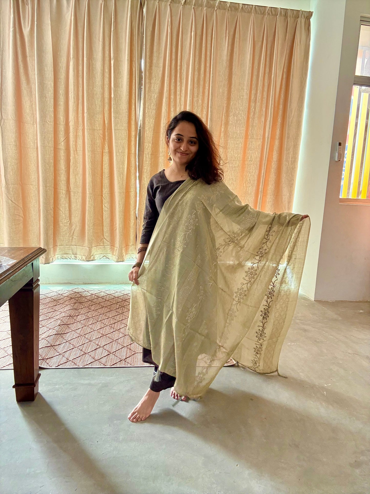 Machine embroidered dupatta