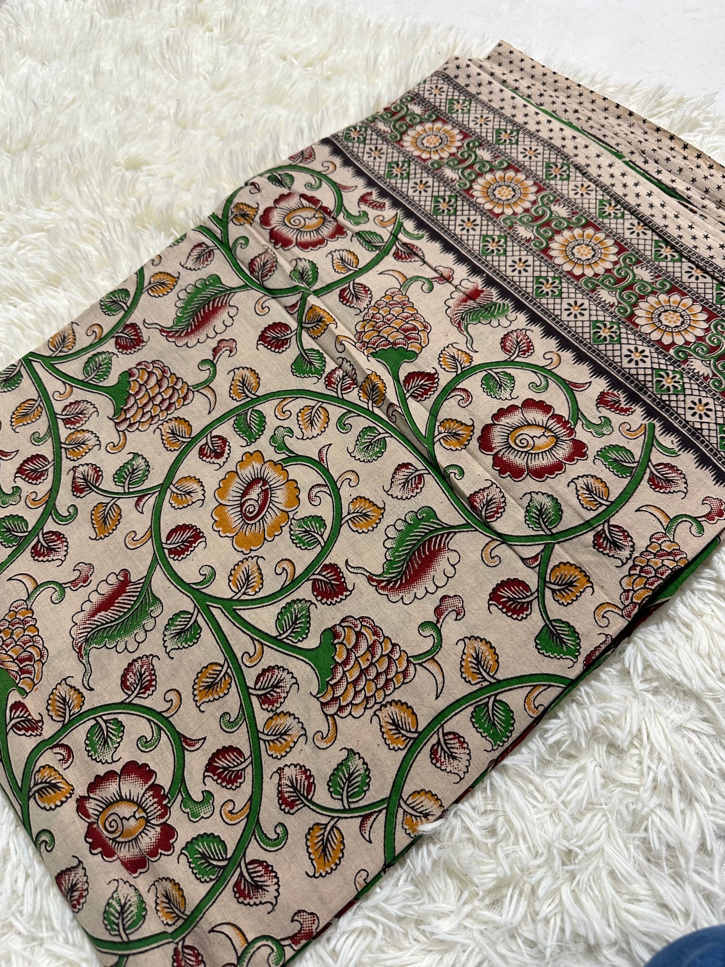 Kalamkari in pallake pallu design